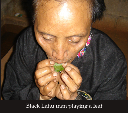 Black Lisu pali fulu and tseubeu players